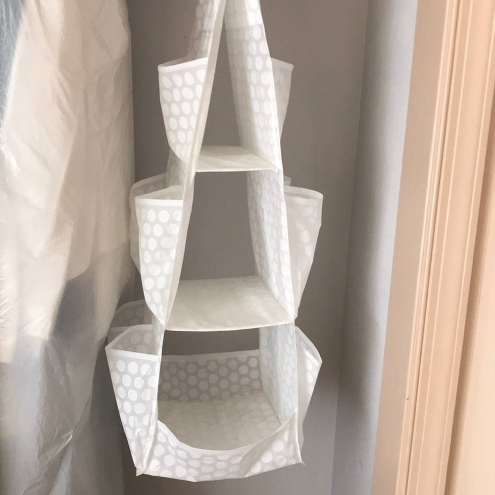 Hanging clothes /shoe organizer